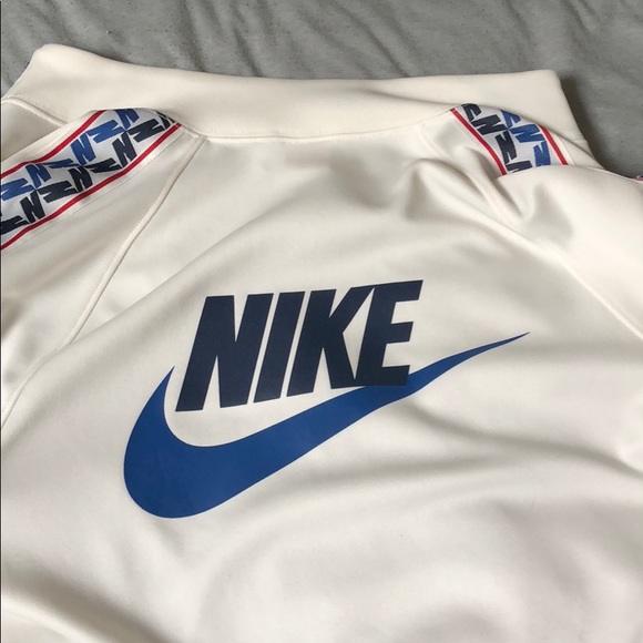 Nike jacket - Picture 5 of 7